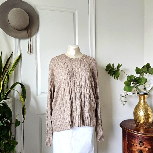 Banana Republic Women’s Cable Knit Crewneck Oatmeal Gray Sweater Oversized L - Picture 4 of 12